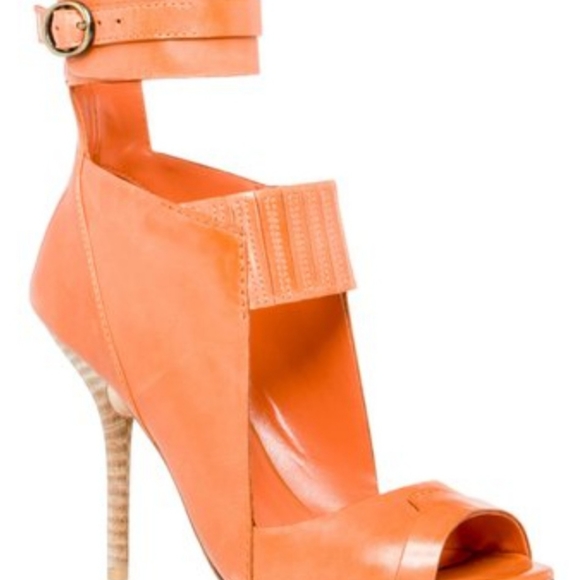 Maxstudio Orange Leather Sandals 🍊 - Picture 2 of 5